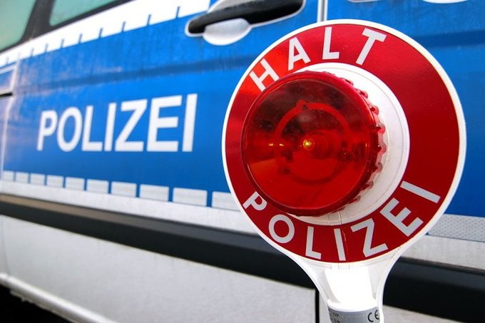 Lampertheim – Motorradfahrer zu schnell/Sturz nach Flucht vor Polizei